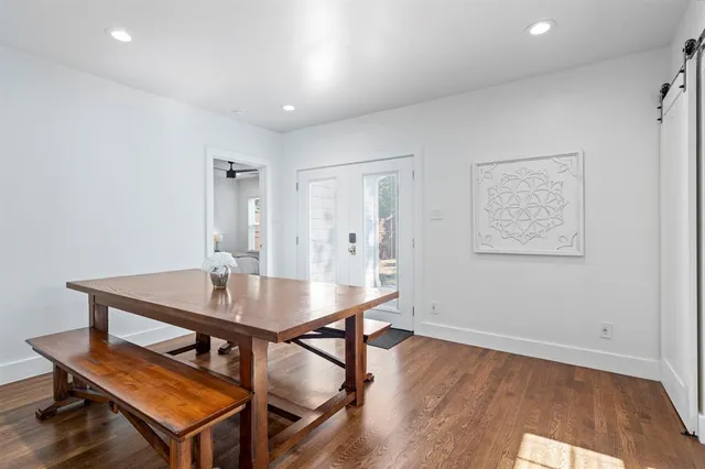 $855,000 | 6326 Lakeshore Drive, Dallas, TX 75214