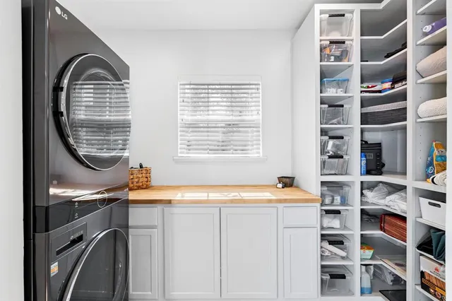 $855,000 | 6326 Lakeshore Drive, Dallas, TX 75214