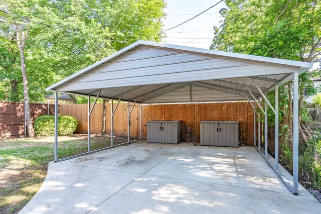 $855,000 | 6326 Lakeshore Drive, Dallas, TX 75214