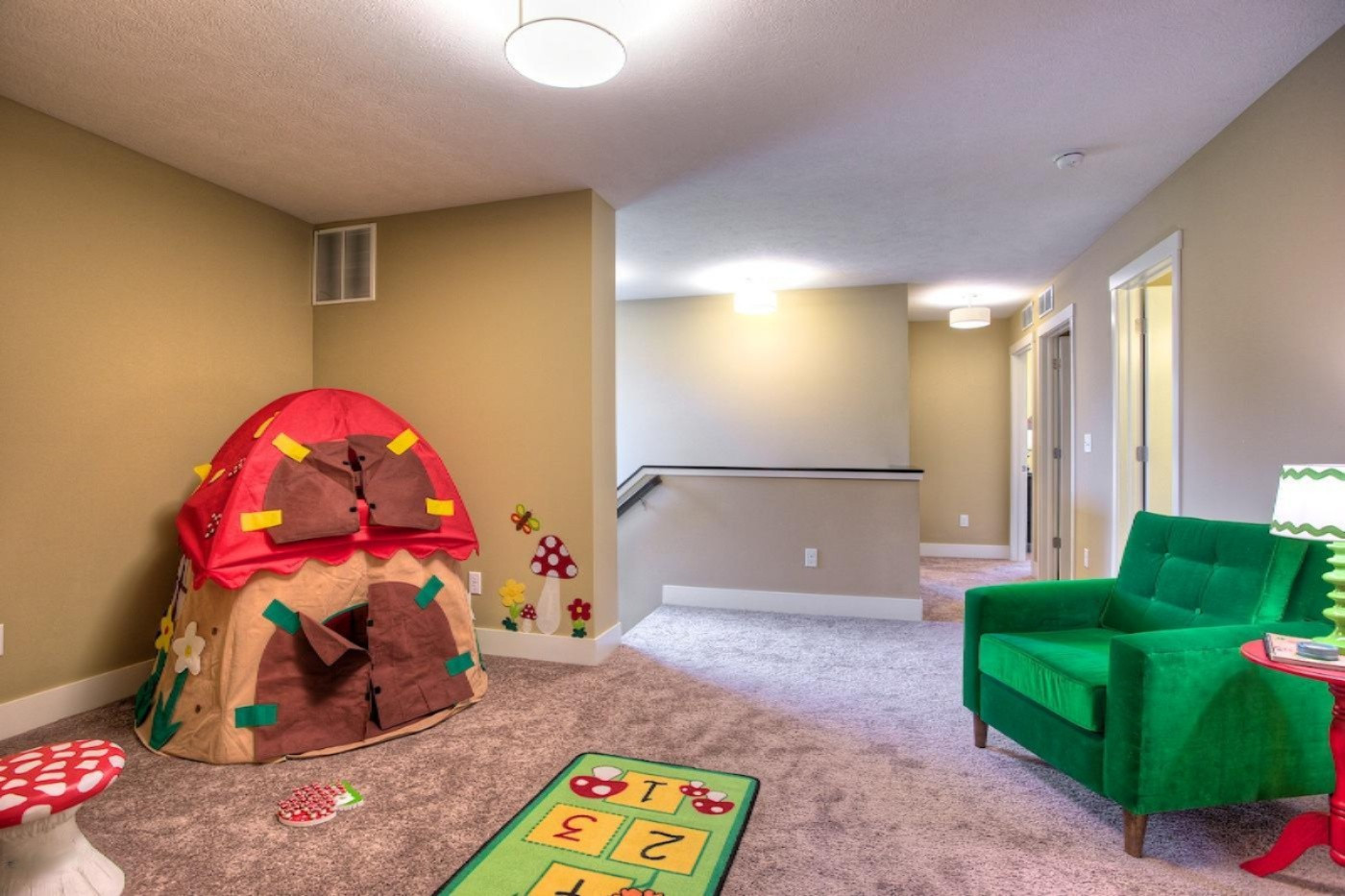 41 Manor Road Grand Haven, MI 49417 - Photo 16 of 22 Upstairs