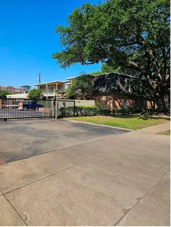 $1,575 | 5303 Fleetwood Oaks Avenue, Unit 278, Dallas, TX 75235