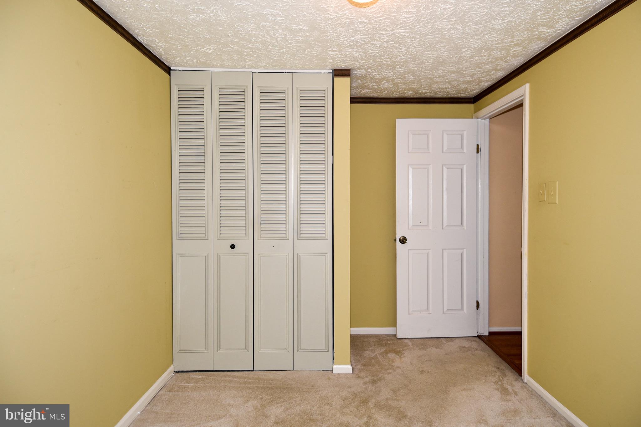 6999 Villa-Del-Rey Court Springfield, VA 22150 - Photo 21 of 34 Third Bedroom