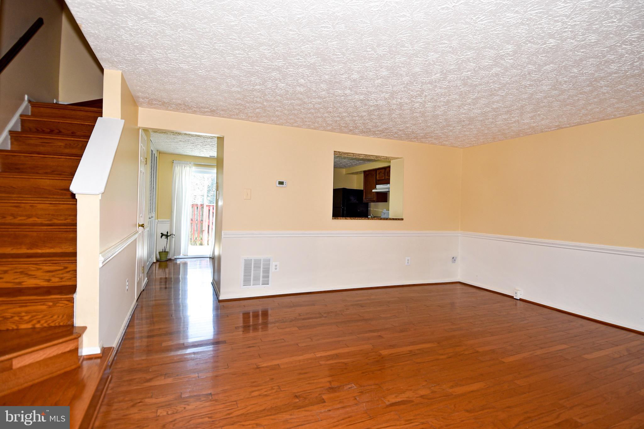 6999 Villa-Del-Rey Court Springfield, VA 22150 - Photo 29 of 34 Living Dining