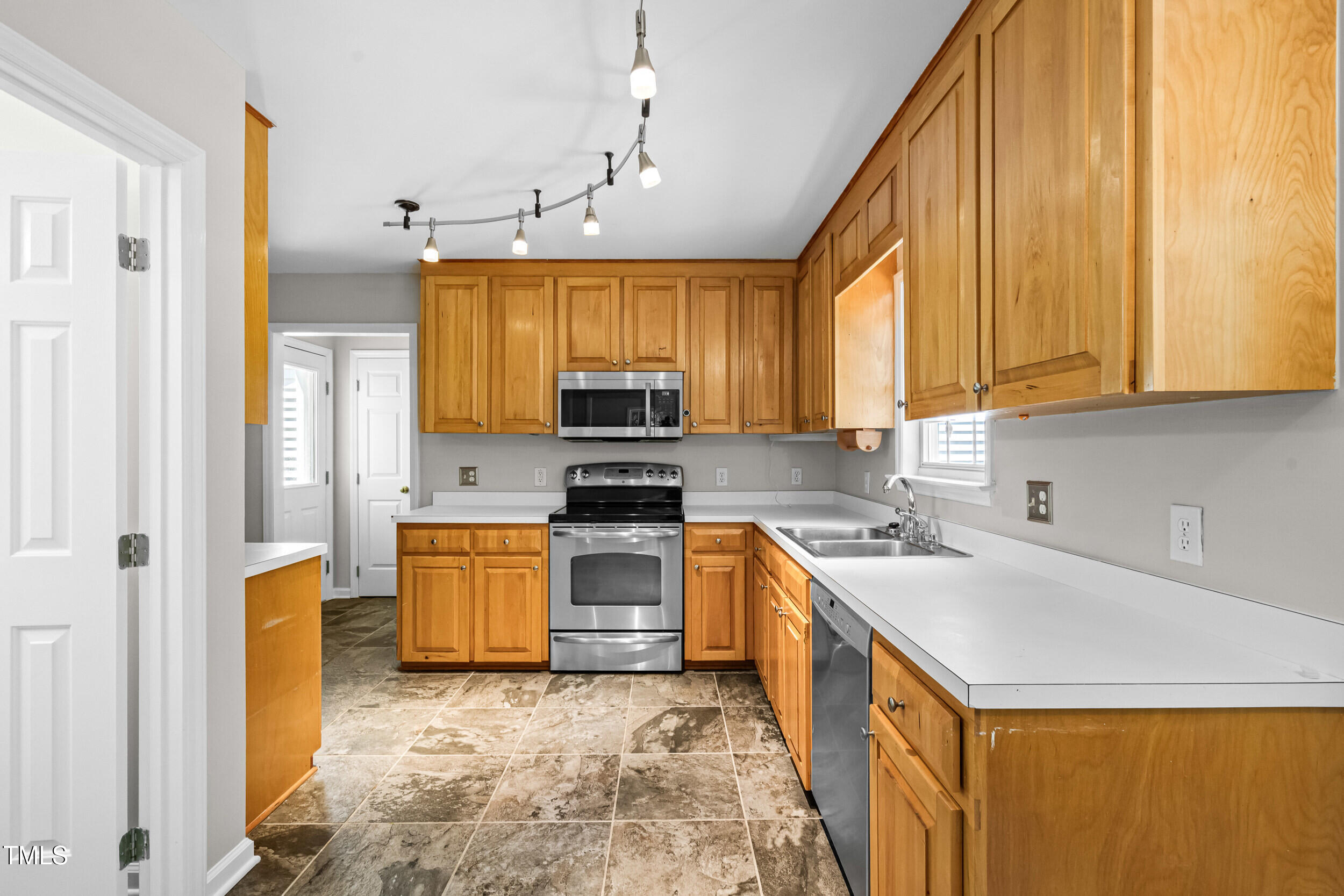 3104 Eric Street Willow Spring, NC 27592 - Photo 11 of 34 11