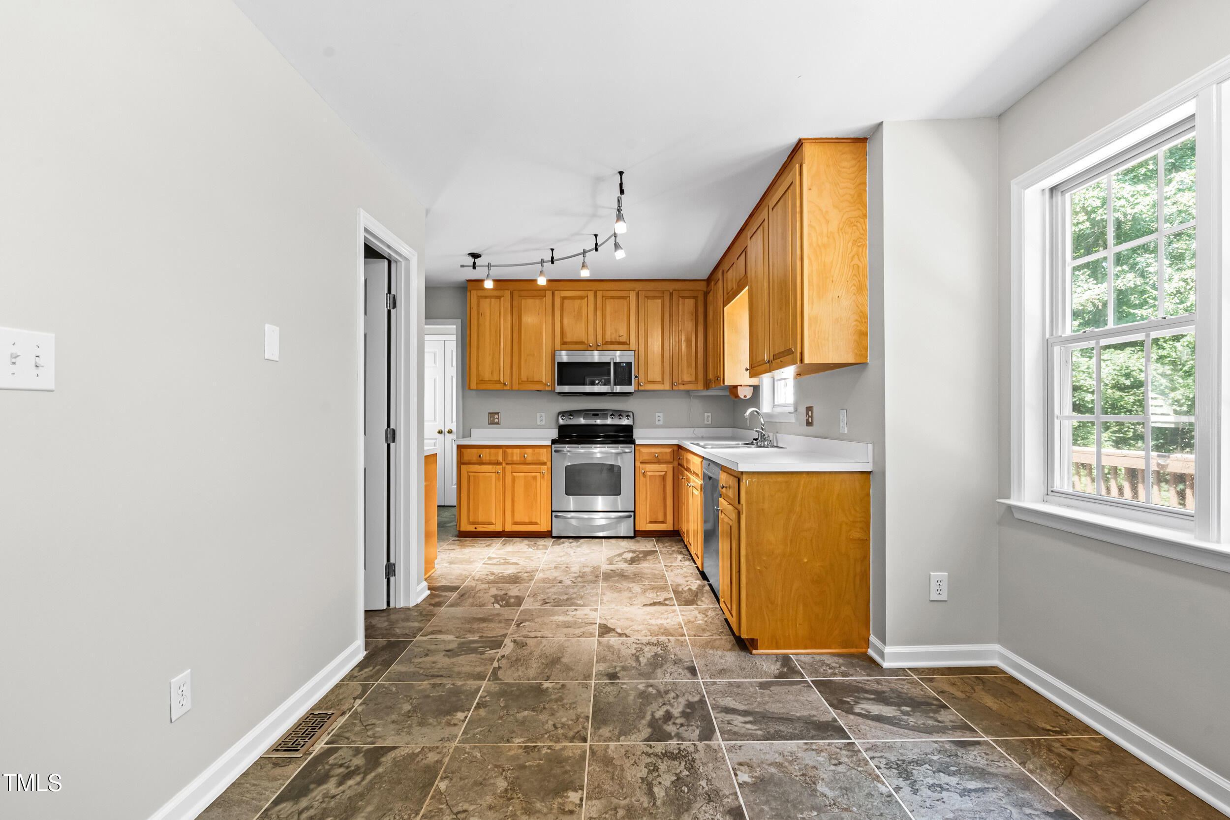 3104 Eric Street Willow Spring, NC 27592 - Photo 10 of 34 10