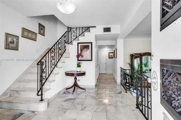 $3,700,000 | 5965 Alton Road, Miami Beach, FL 33140