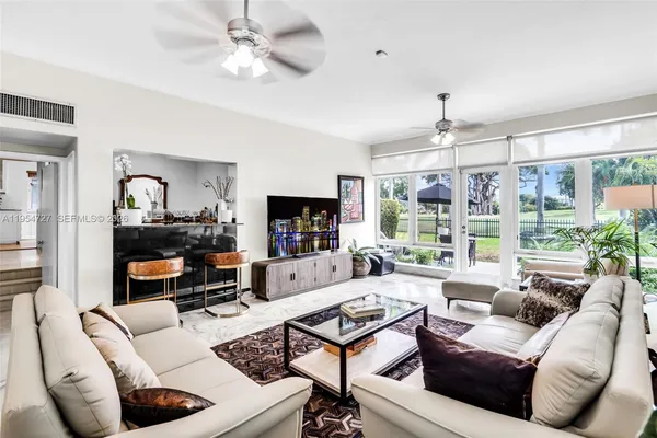 $3,700,000 | 5965 Alton Road, Miami Beach, FL 33140
