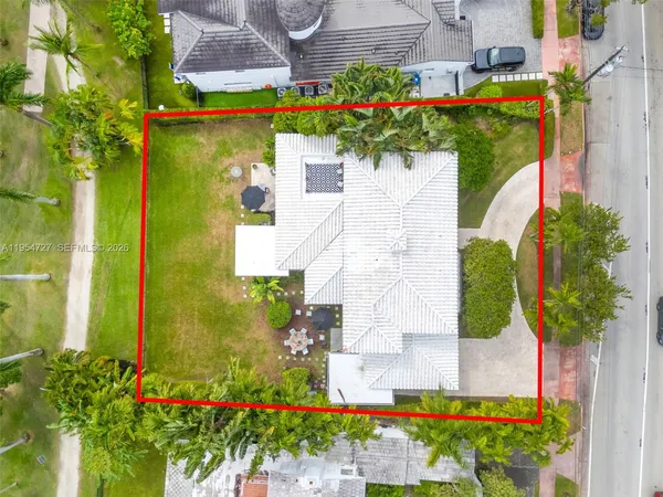 $3,700,000 | 5965 Alton Road, Miami Beach, FL 33140
