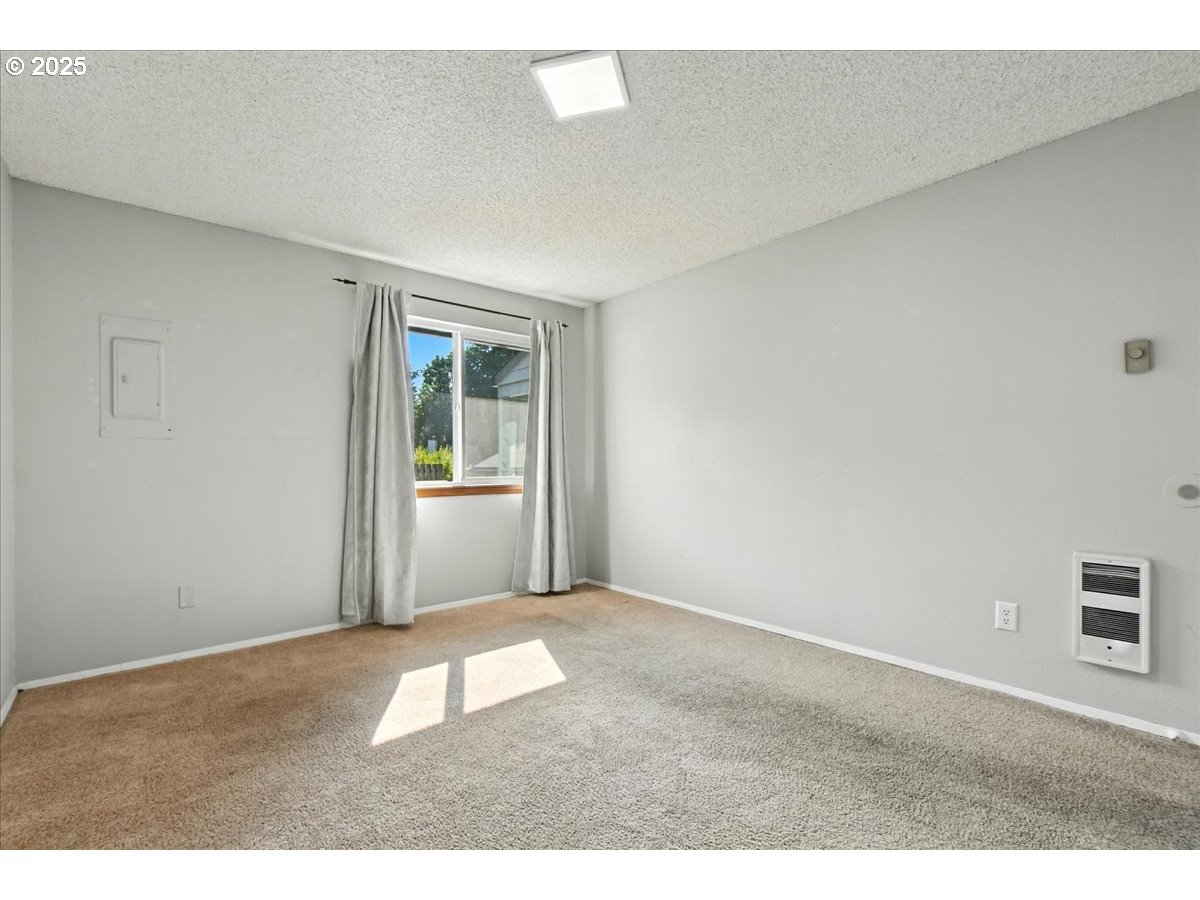 13114 Northwest 8th Way, Unit B Vancouver, WA 98685 - Photo 15 of 26