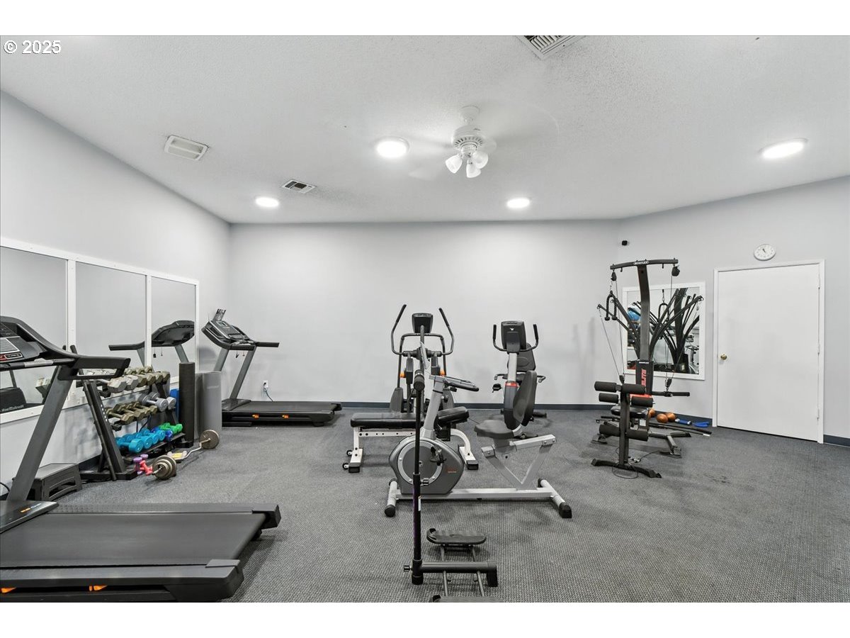 13114 Northwest 8th Way, Unit B Vancouver, WA 98685 - Photo 23 of 26