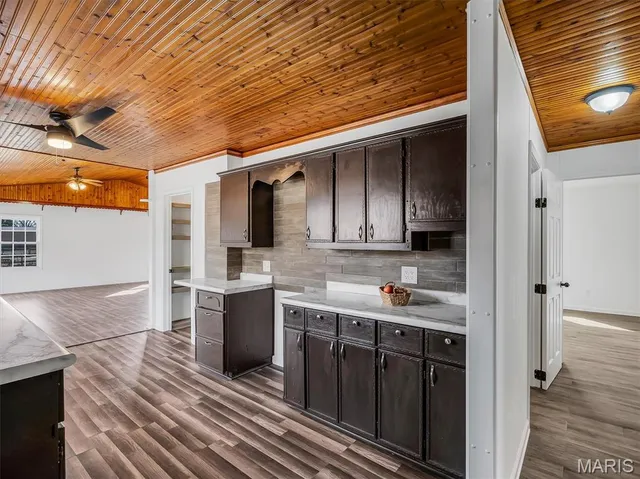 $350,000 | 2803 Highway J Bourbon Mo 65441, Bourbon, MO 65441