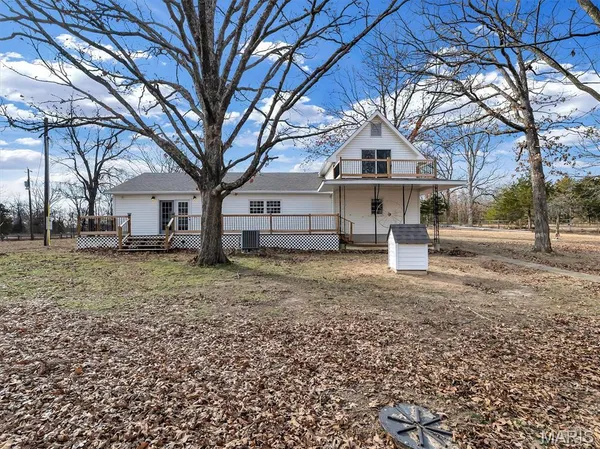 $340,000 | 2803 Highway J Bourbon Mo 65441, Bourbon, MO 65441