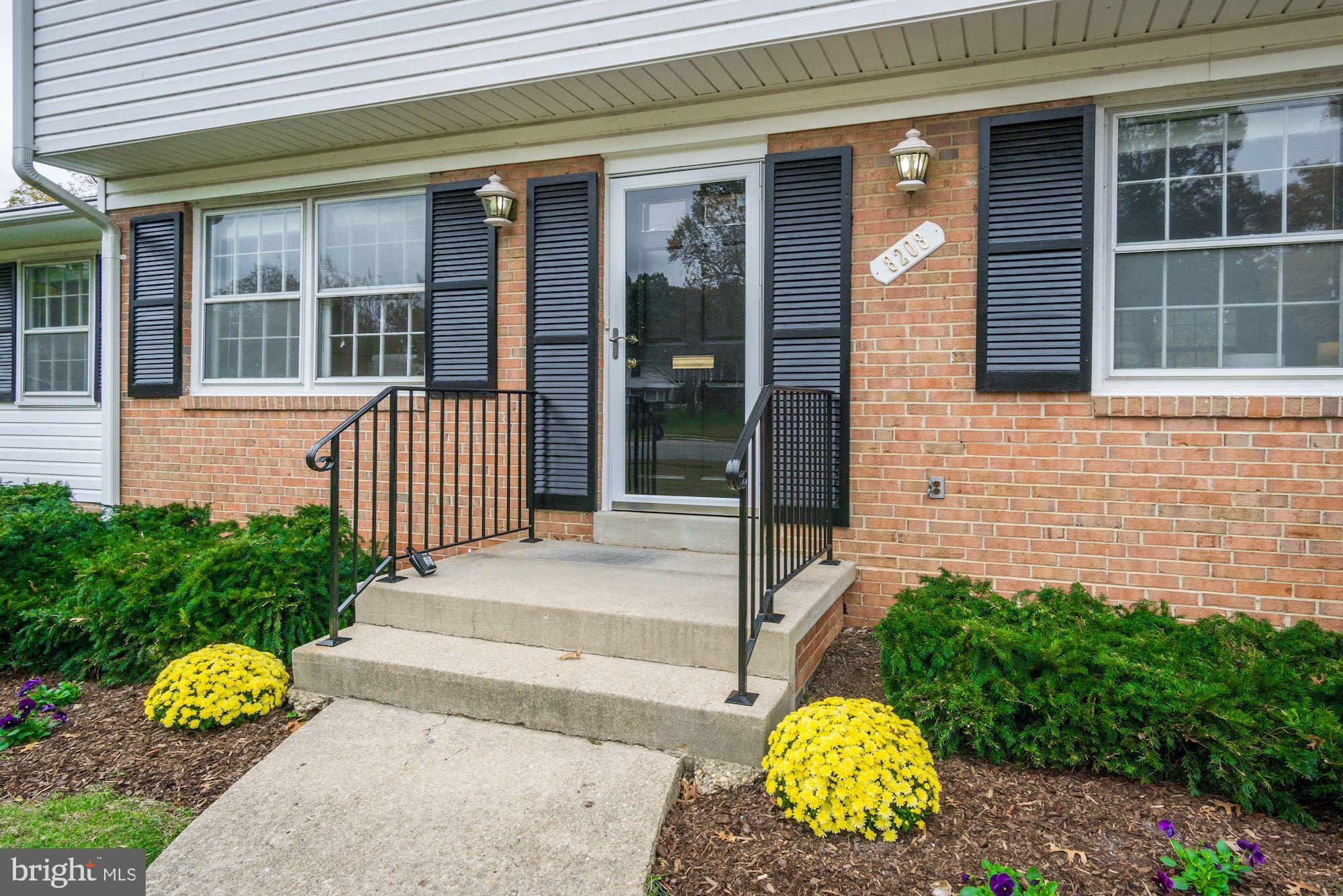 8208 Greeley Boulevard Springfield, VA 22152 - Photo 3 of 41