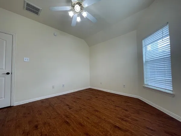 $3,100 | 8519 Babbling Brook Court, Sugar Land, TX 77479