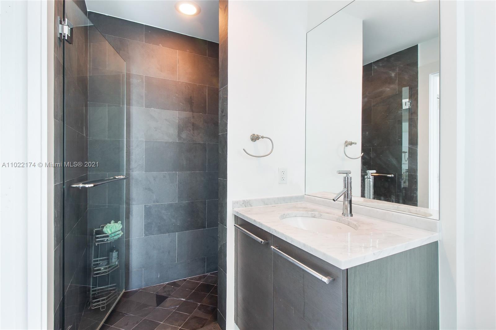 900 Biscayne Boulevard, Unit 5012 Miami, FL 33132 - Photo 18 of 22