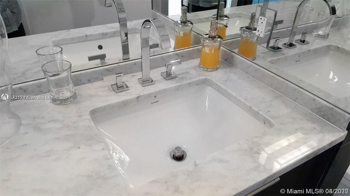 900 Biscayne Boulevard, Unit 5012 Miami, FL 33132 - Photo 21 of 22