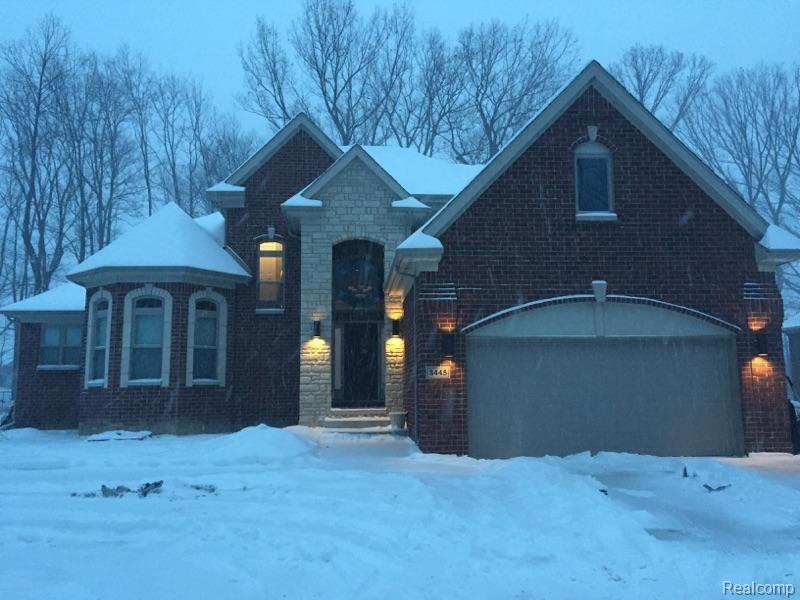 3445 Hazelton Avenue Rochester Hills, MI 48307 - Photo 3 of 26