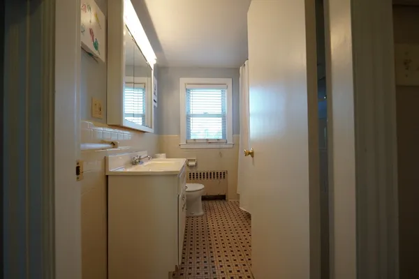 $2,200 | 601 Arcade Avenue, Seekonk, MA 02771