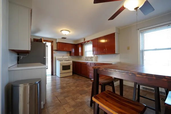 $2,200 | 601 Arcade Avenue, Seekonk, MA 02771