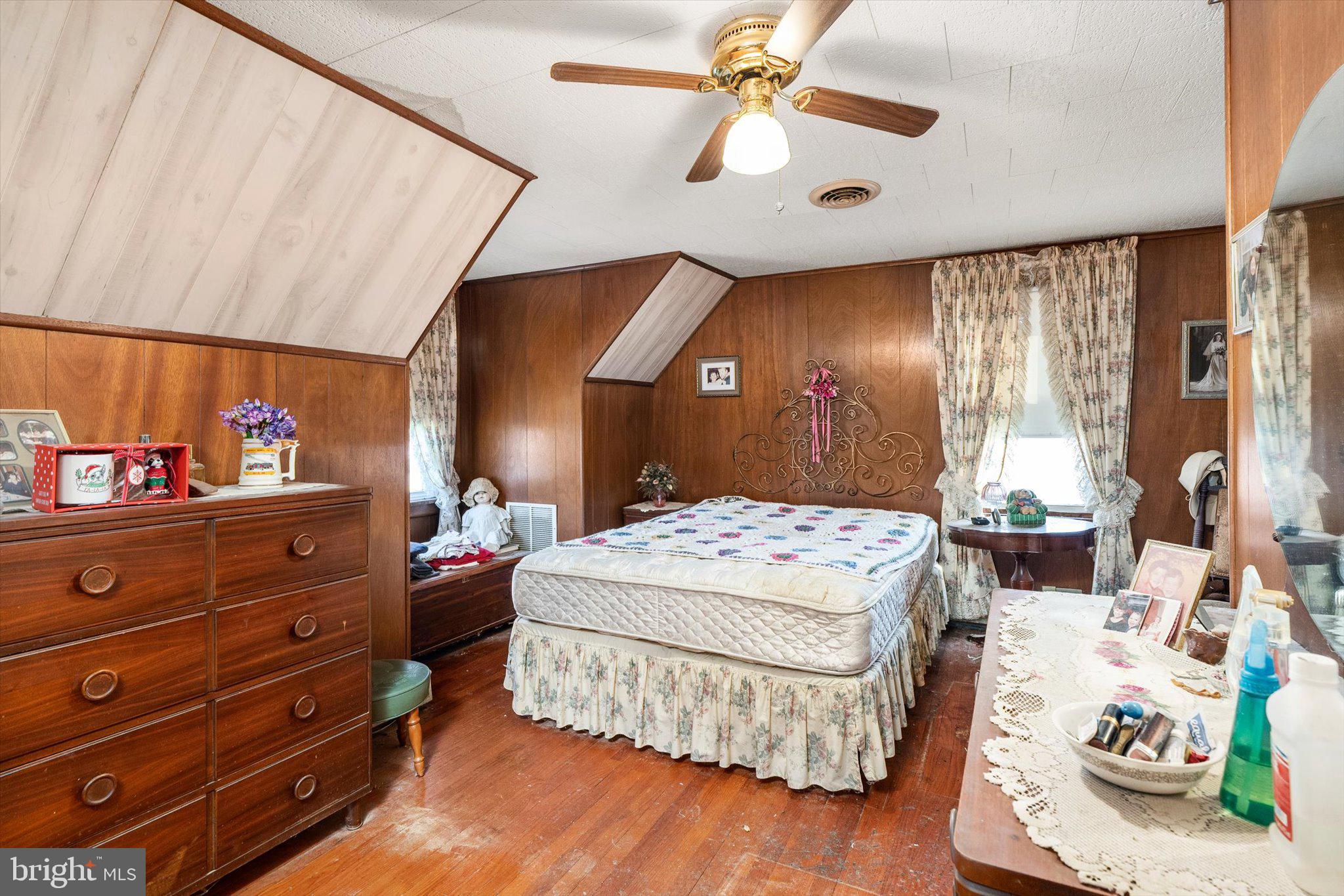 260 Mercer Street Hamilton, NJ 08690 - Photo 15 of 27