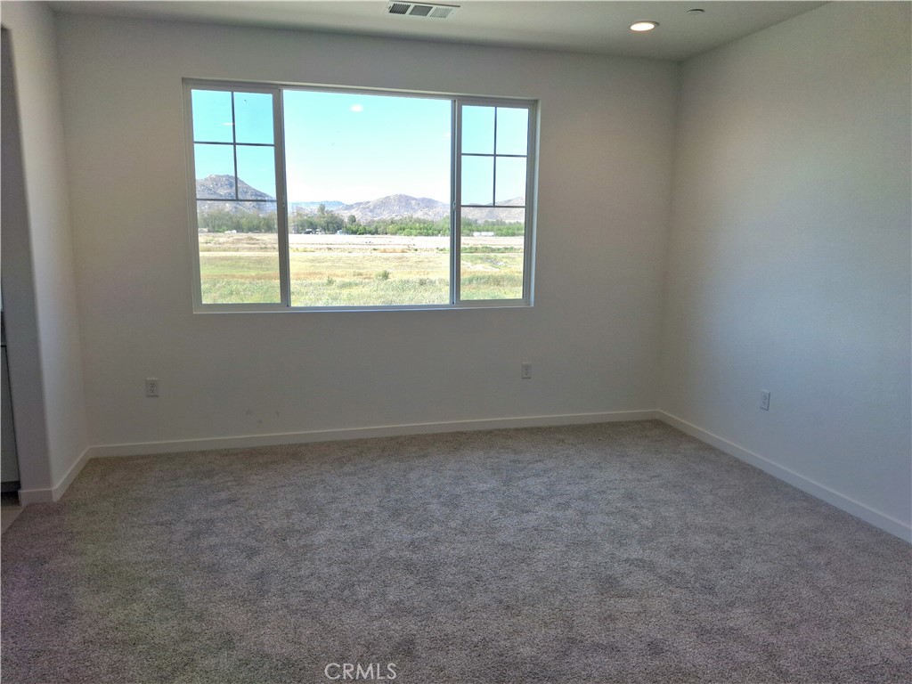 31322 Miners Ridge Loop Winchester, CA 92596 - Photo 12 of 18
