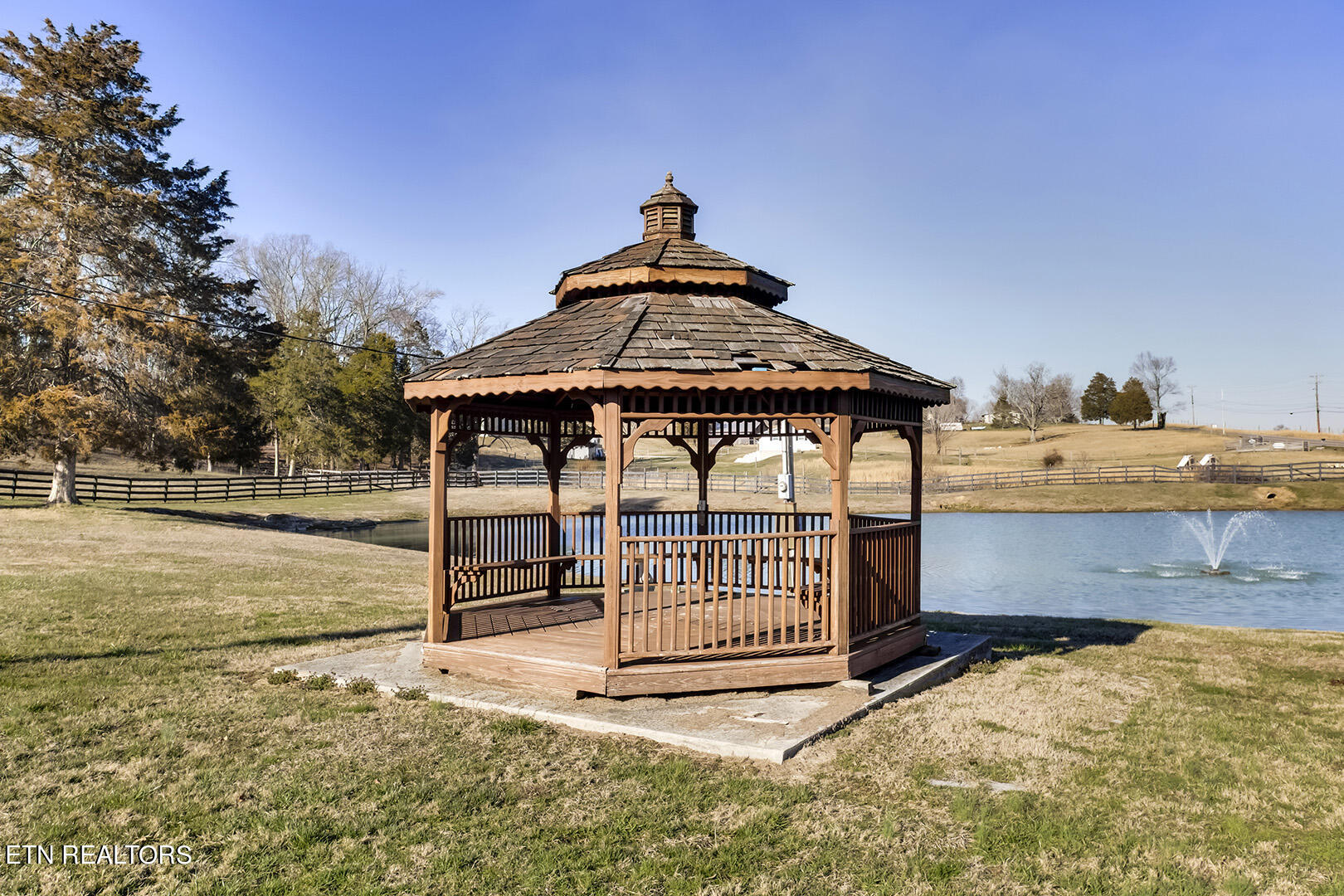 5110 Decatur Highway Ten Mile, TN 37880 - Photo 53 of 60 53_DecaturHighway_5110_Gazebo