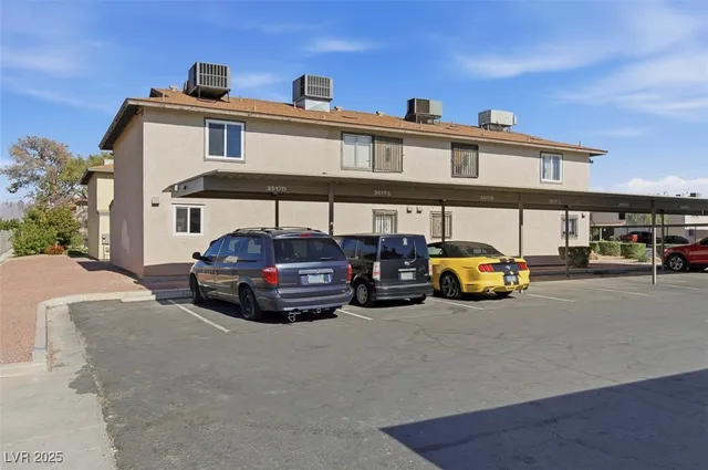 $1,500 | 3517 Rio Robles Drive, Unit D, North Las Vegas, NV 89030