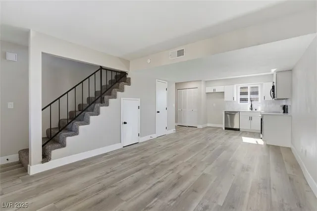 $1,500 | 3517 Rio Robles Drive, Unit D, North Las Vegas, NV 89030