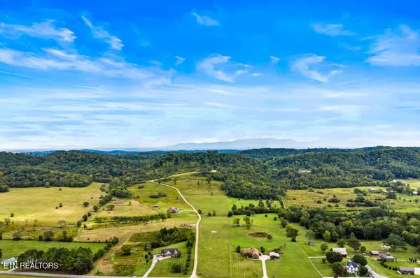$1,950,000 | 1001 Dumplin Valley Road East, Jefferson City, TN 37760