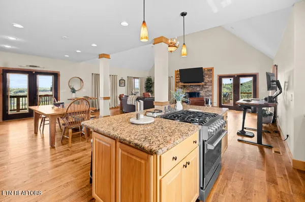 $1,950,000 | 1001 Dumplin Valley Road East, Jefferson City, TN 37760