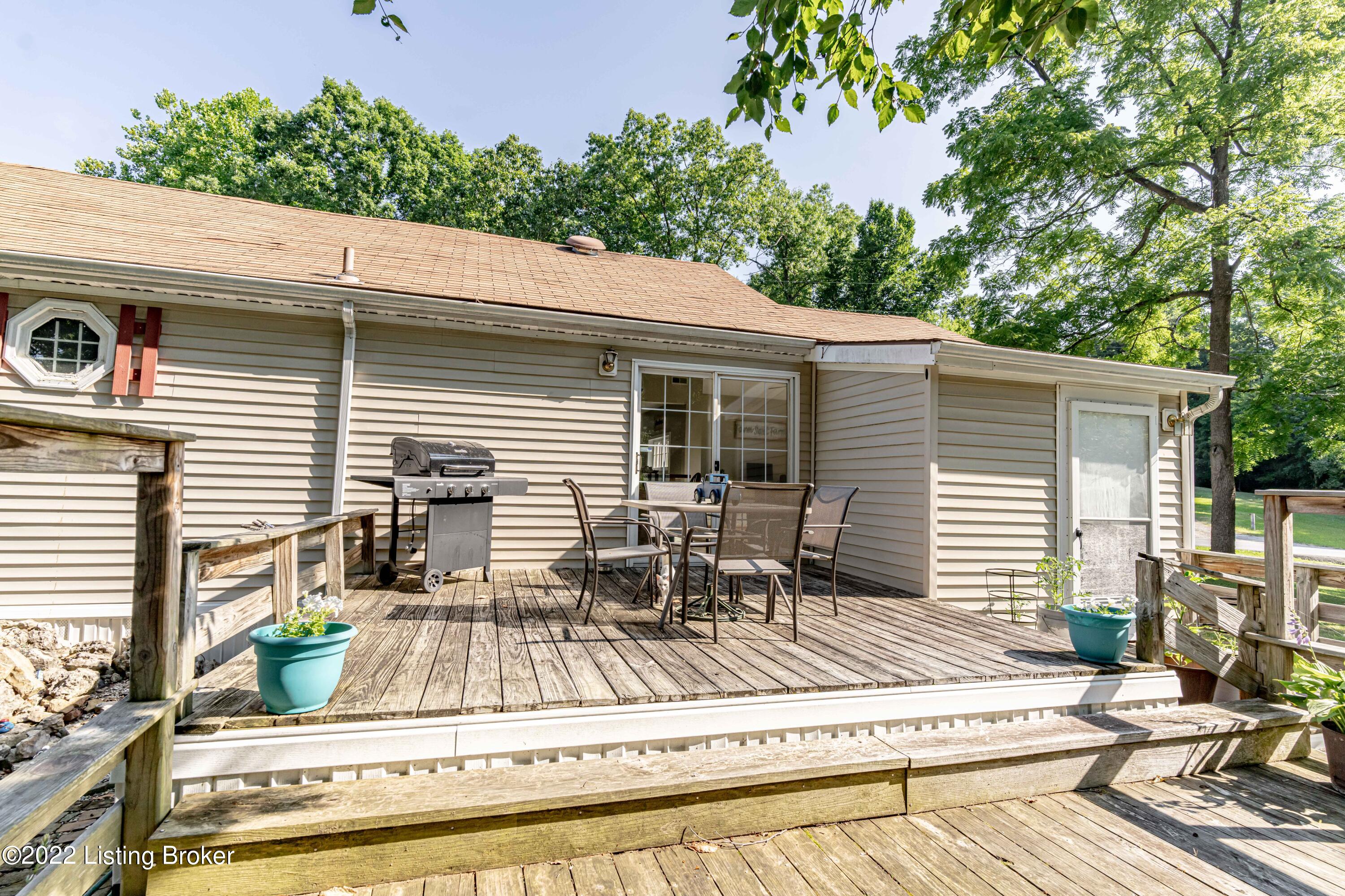 265 Chillicoop Road Shepherdsville, KY 40165 - Photo 31 of 60 DSC08890