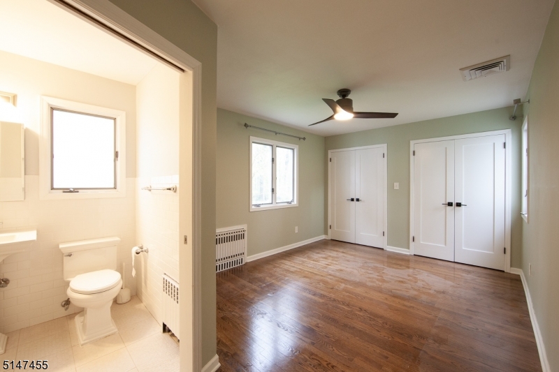 30 Chestnut Hill Place Glen Ridge, NJ 07028 - Photo 4 of 14
