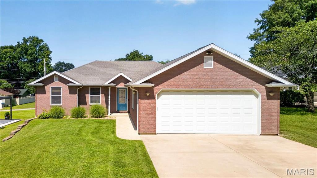 711 Morrison Avenue Waterloo, IL 62298 - Photo 8 of 58