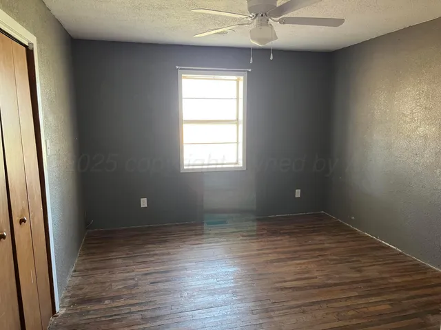 $230,000 | 879 Highway 83, Childress, TX 79201