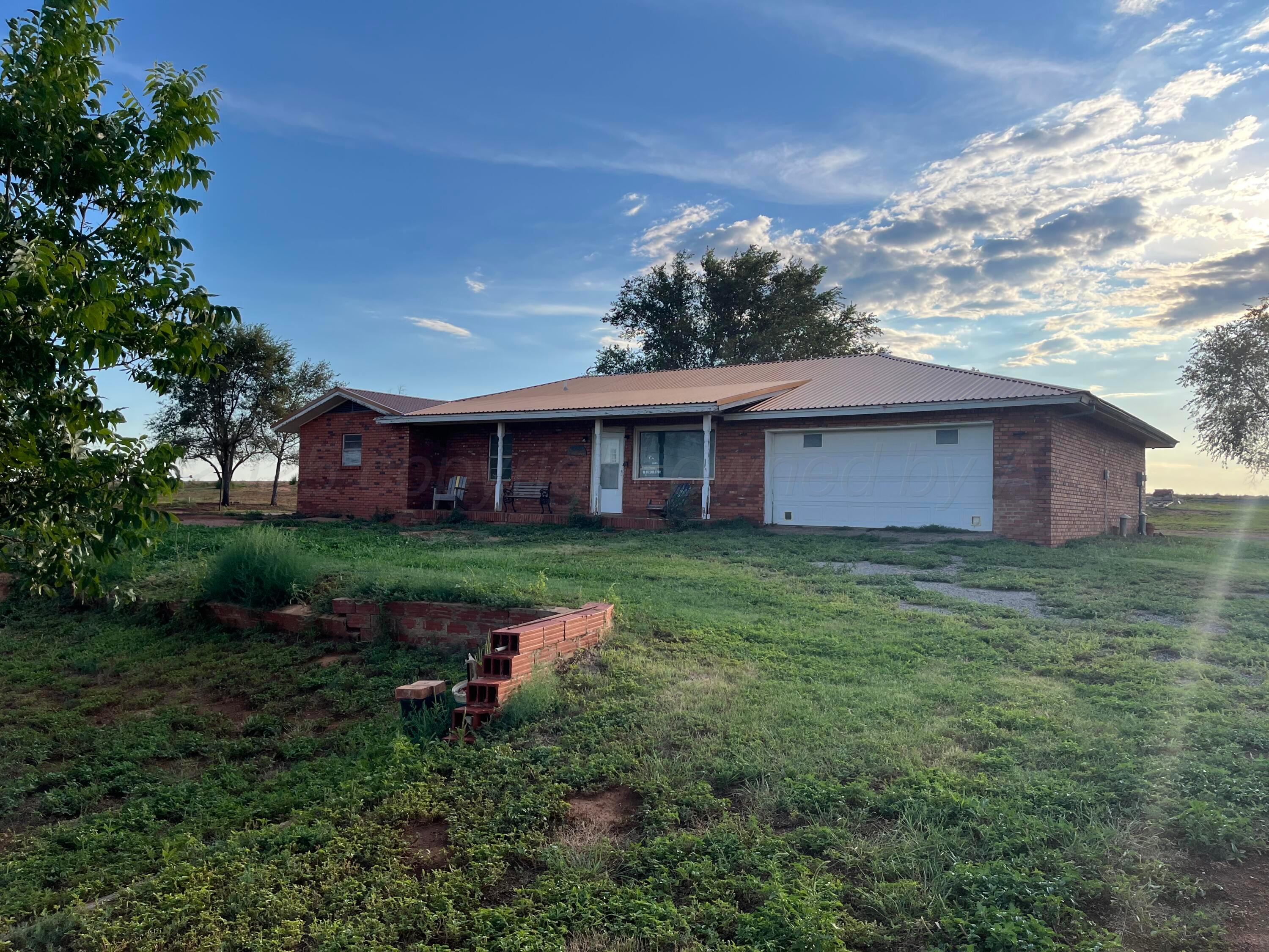 879 Highway 83 Childress, TX 79201 - Photo 2 of 30 IMG_2240