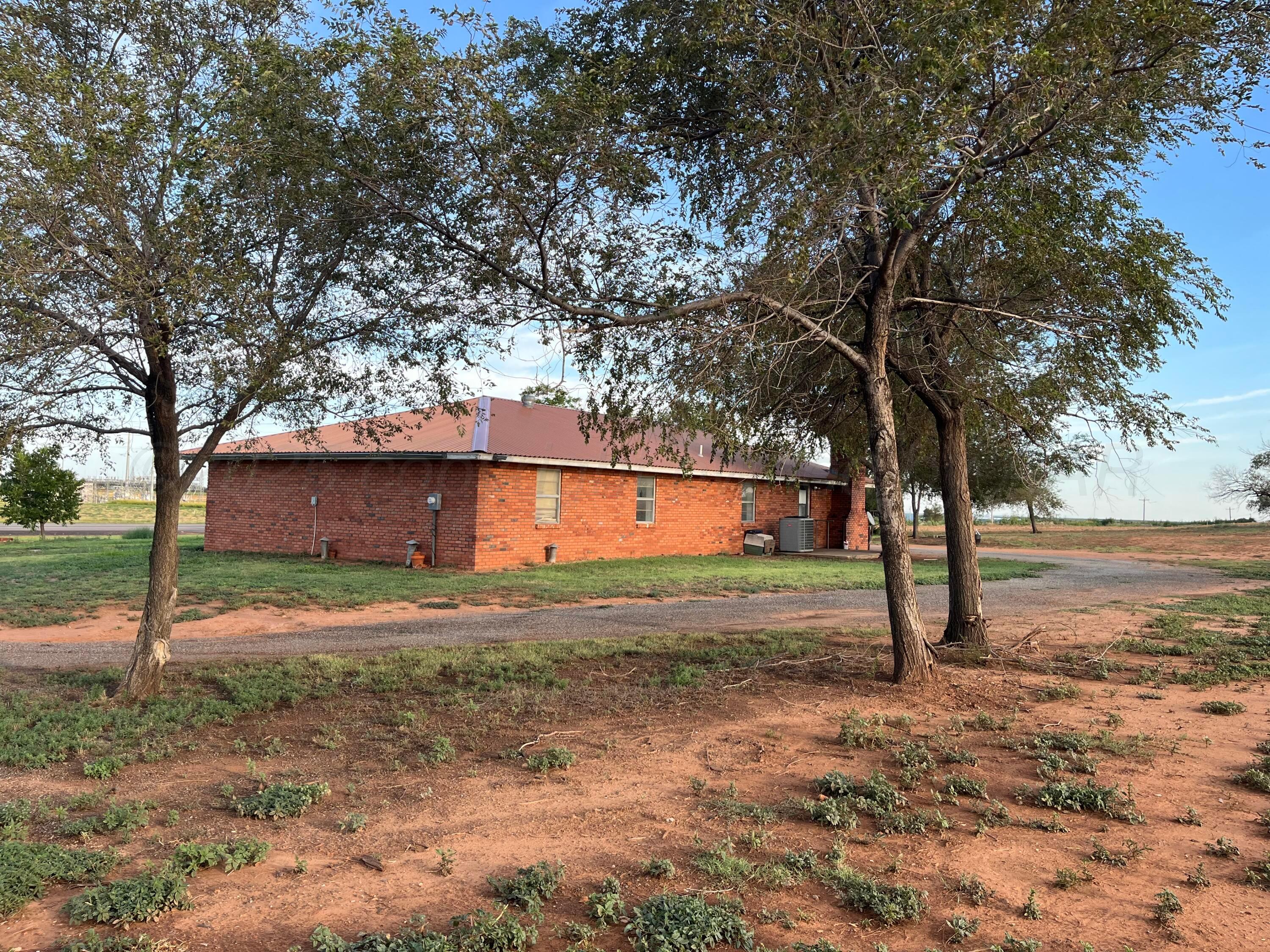 879 Highway 83 Childress, TX 79201 - Photo 27 of 30 IMG_2244