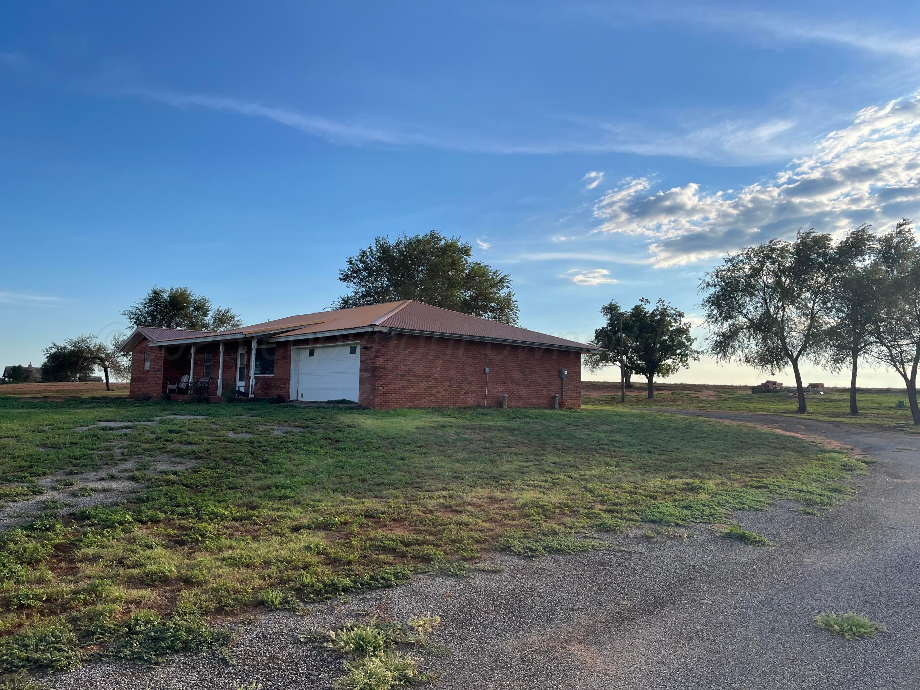 879 Highway 83 Childress, TX 79201 - Photo 29 of 30 IMG_2242