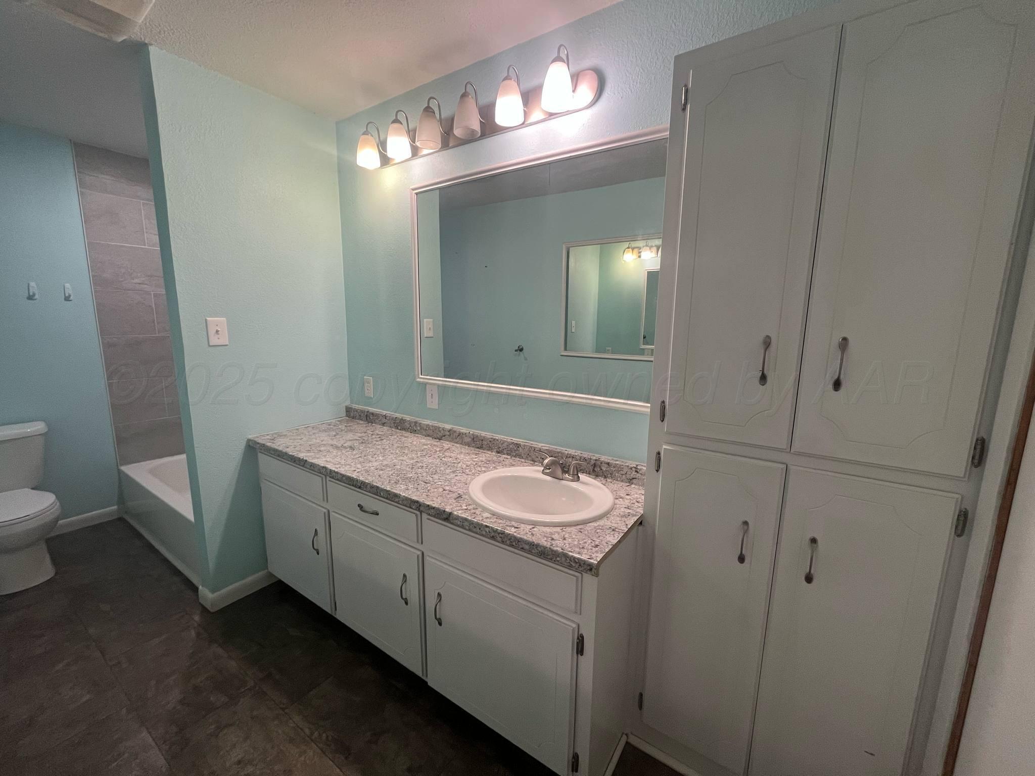 879 Highway 83 Childress, TX 79201 - Photo 4 of 30 att.r7tIK4BvflrV3U7mnP9BUCJXDxV1g7d56V03