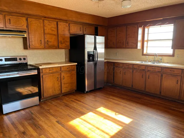 $230,000 | 879 Highway 83, Childress, TX 79201