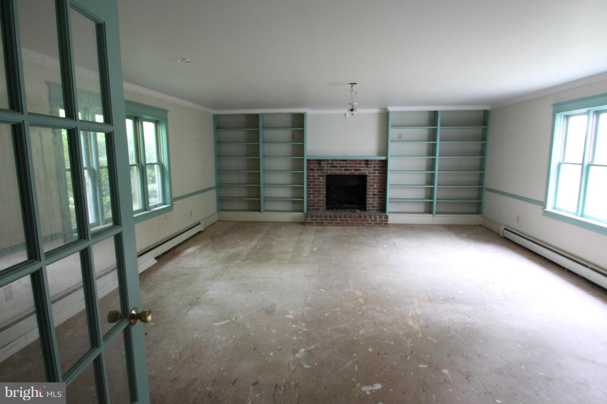 18087 Ryland Chapel Road Rixeyville, VA 22737 - Photo 21 of 29 Family Room