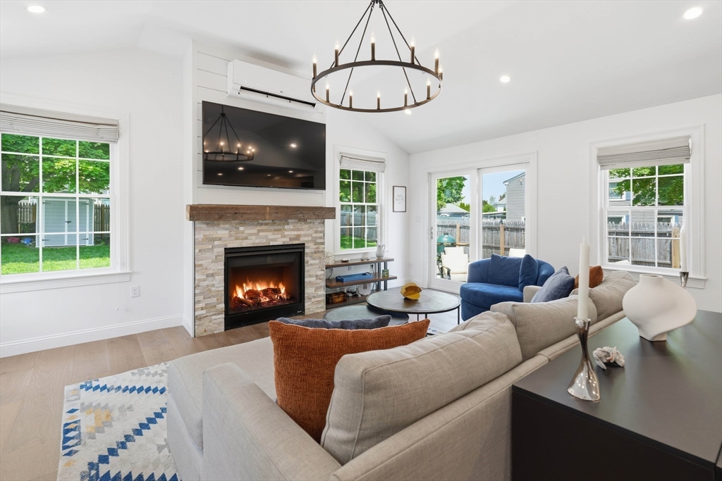 43 Needham Road, Unit 2 Danvers, MA 01923 - Photo 3 of 35