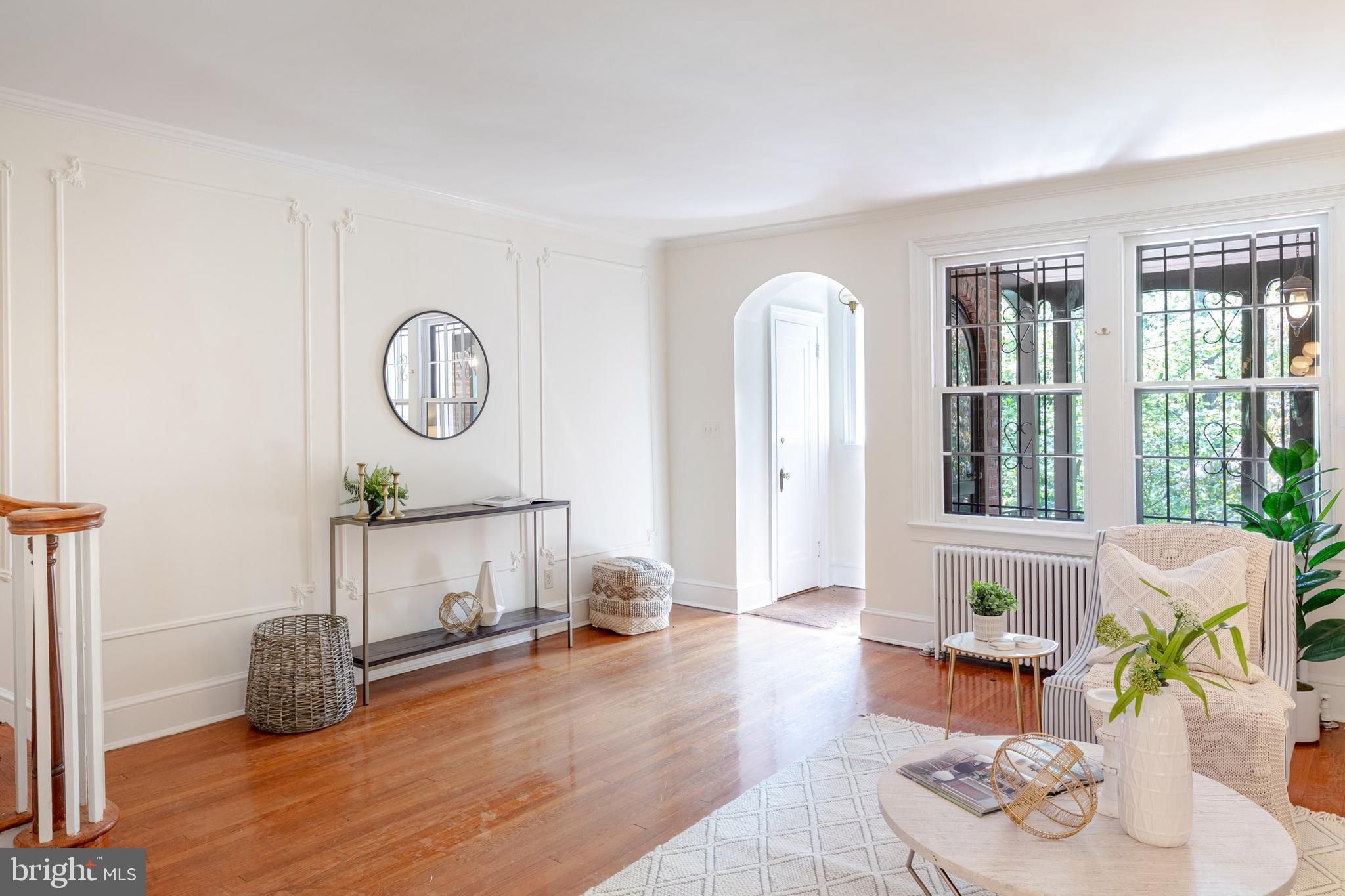 3155 Adams Mill Road Northwest Washington, DC 20010 - Photo 7 of 29 Living Room