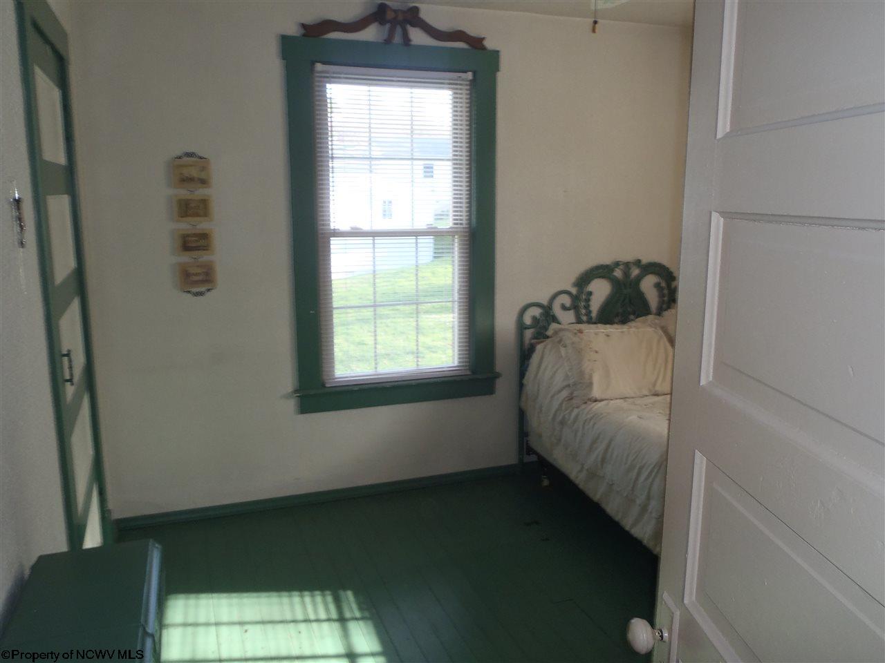 4023 Waitman Willey Road Farmington, WV 26571 - Photo 14 of 15 Gallery Image 14