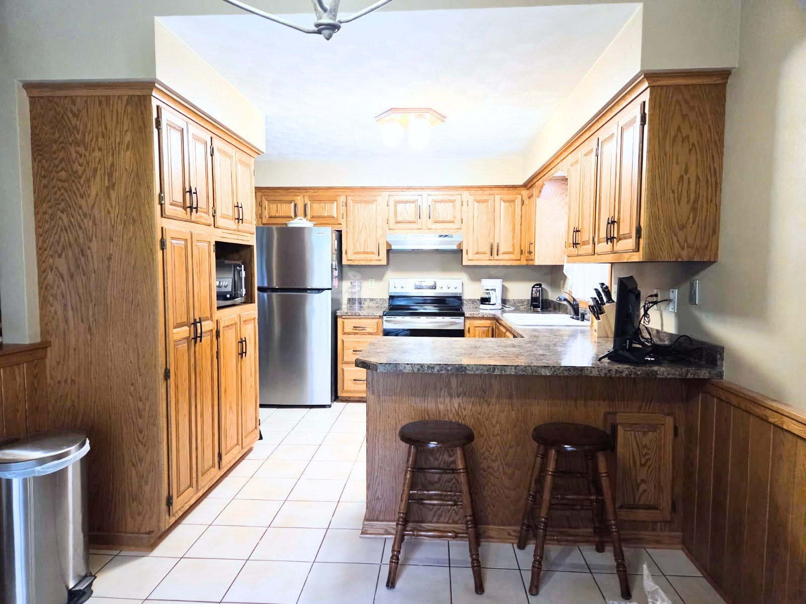 4715 Periwinkle Court Appleton, WI 54914 - Photo 4 of 16