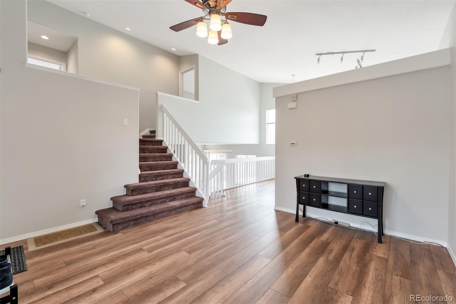 9335 Roadrunner Street Highlands Ranch, CO 80129 - Photo 4 of 28 Gallery Image 4