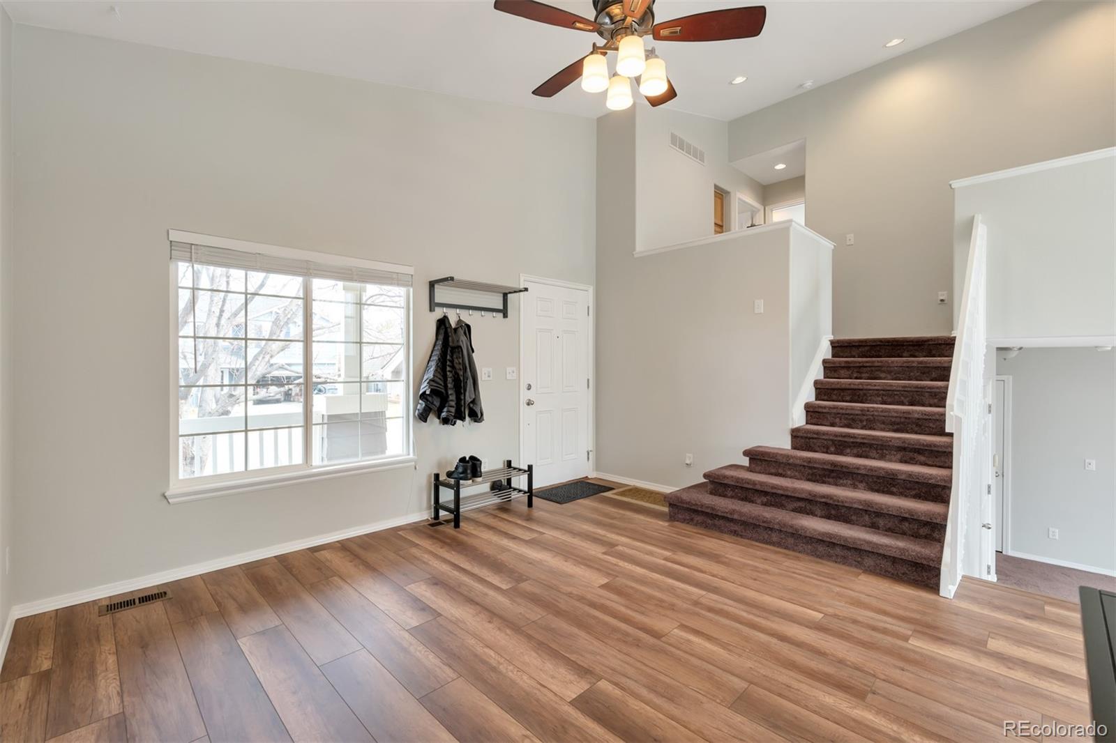9335 Roadrunner Street Highlands Ranch, CO 80129 - Photo 5 of 28 Gallery Image 5