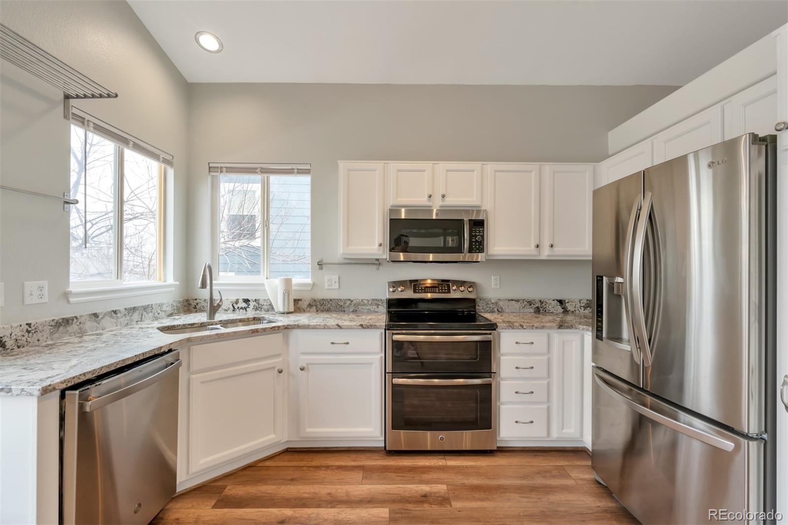 9335 Roadrunner Street Highlands Ranch, CO 80129 - Photo 6 of 28 Gallery Image 6