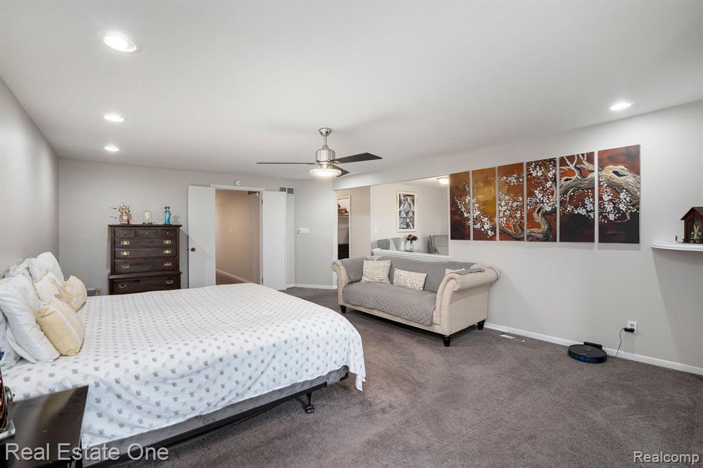 7363 Bridge Way West Bloomfield, MI 48322 - Photo 20 of 51 Gallery Image 20