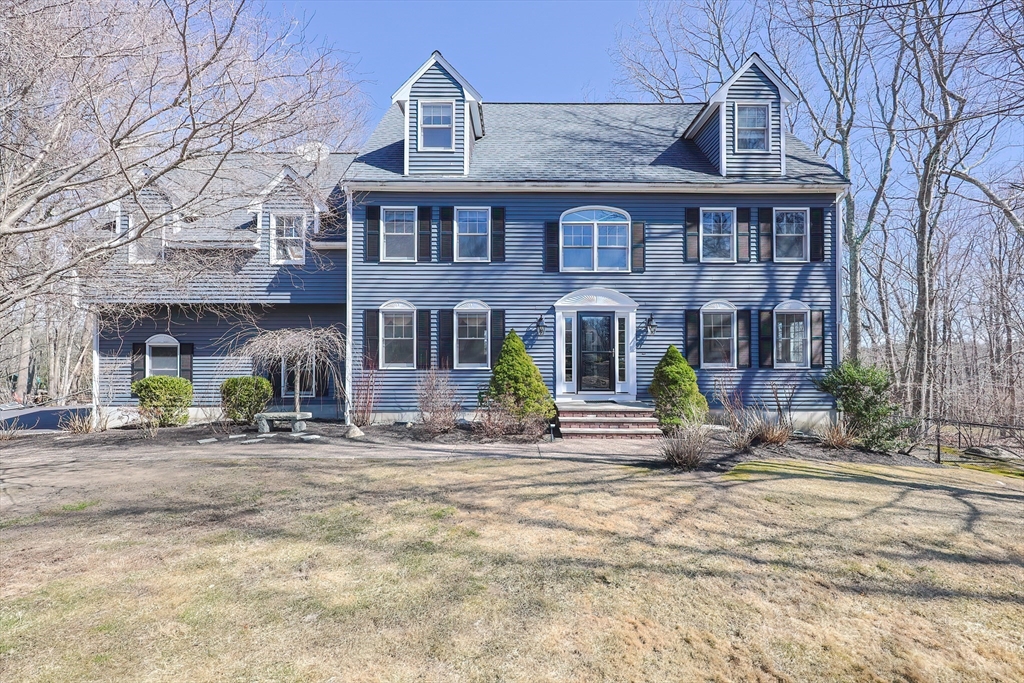 20 Cedar Farms Road Medway, MA 02053 - Photo 2 of 42 Gallery Image 2