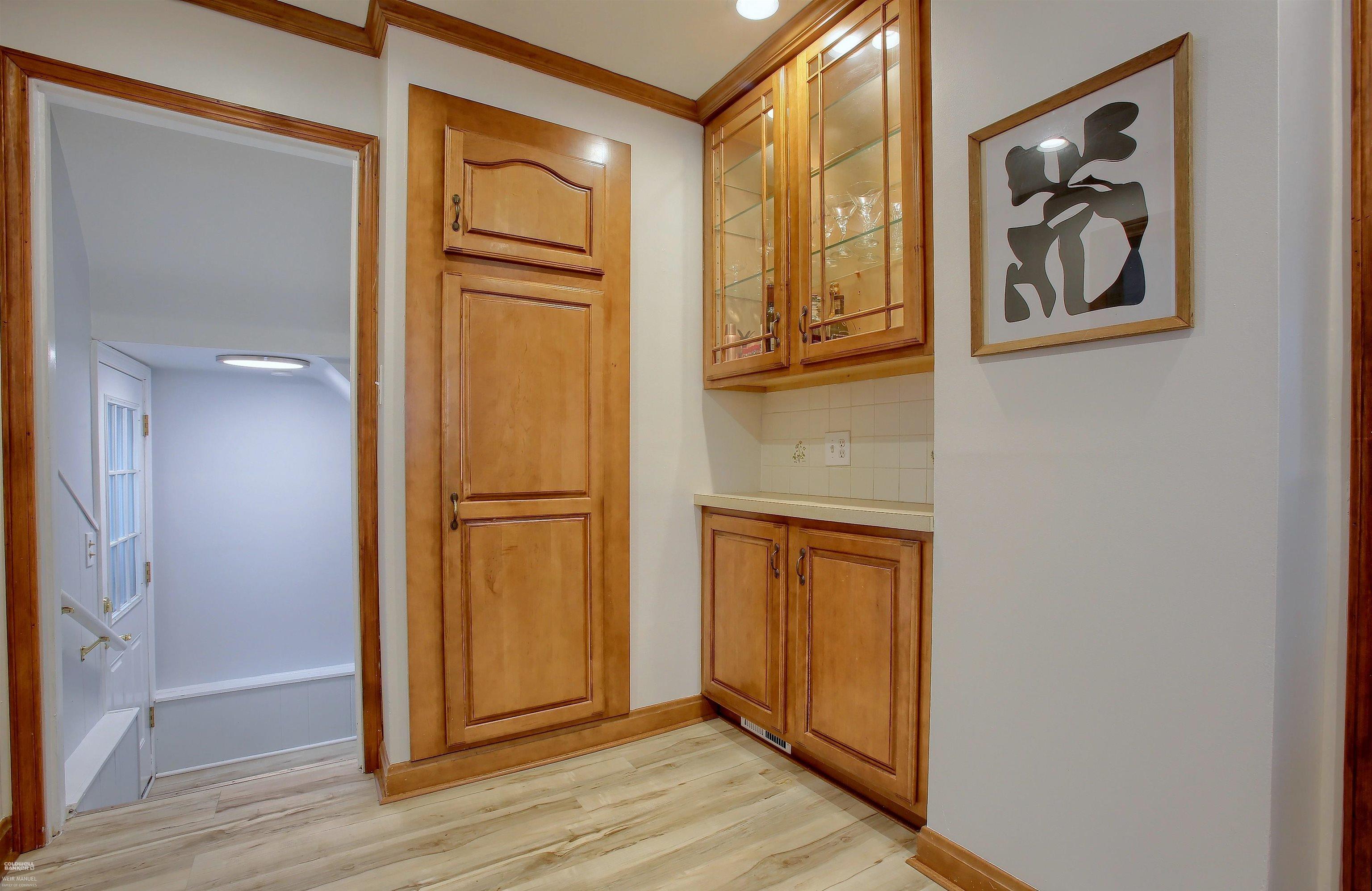 2168 Hampton Road Grosse Pointe Woods, MI 48236 - Photo 12 of 26